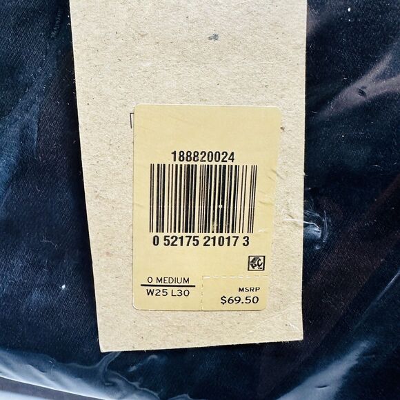Levi's Women's 721 High-Rise Skinny Jeans -‎ Soft Black 25x30 - Picture 3 of 3